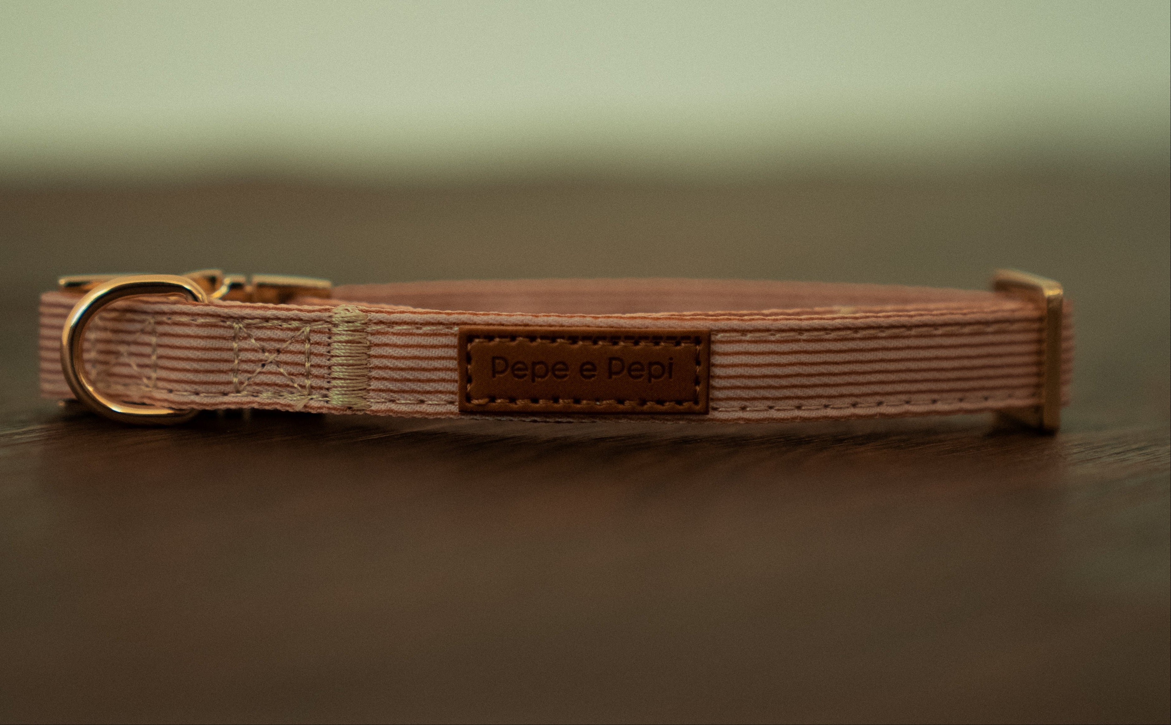 Latte Lines Collar
